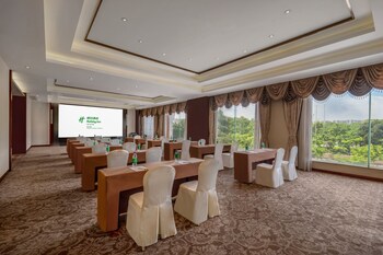 holiday inn foshan nanhai central an ihg hotel