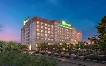 Holiday Inn Foshan Nanhai Central, An Ihg Hotel,Nanhai>>Foshan,3.5 star