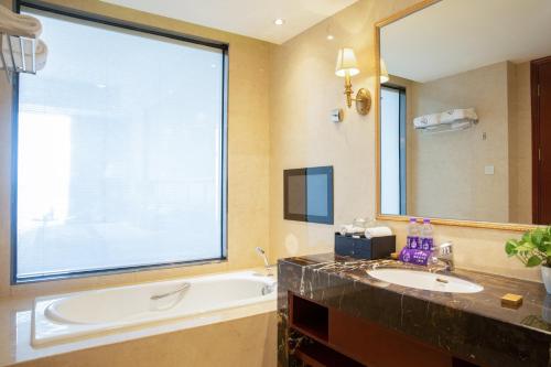 holiday inn foshan nanhai central an ihg hotel