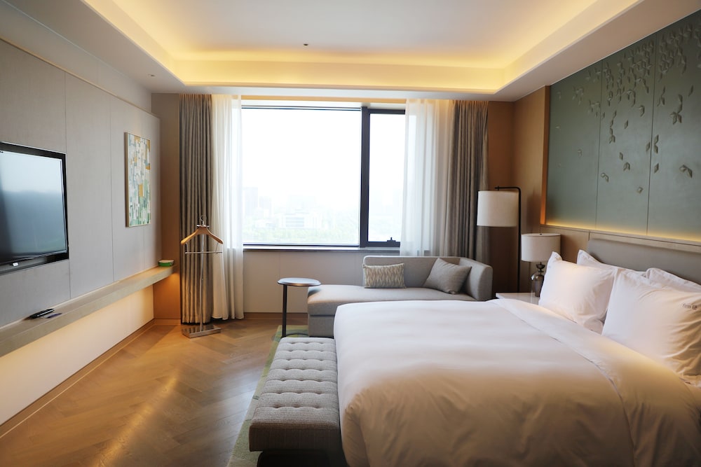 holiday inn zhengzhou high tech zone an ihg hotel
