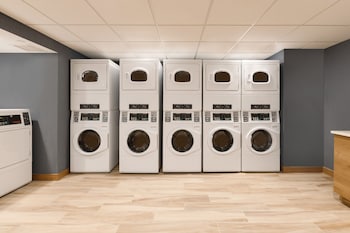 even hotel rochester mayo clinic area an ihg hotel