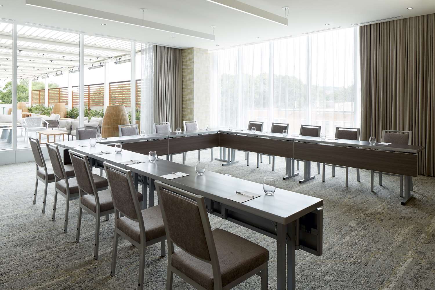 hilton garden inn montreal midtown
