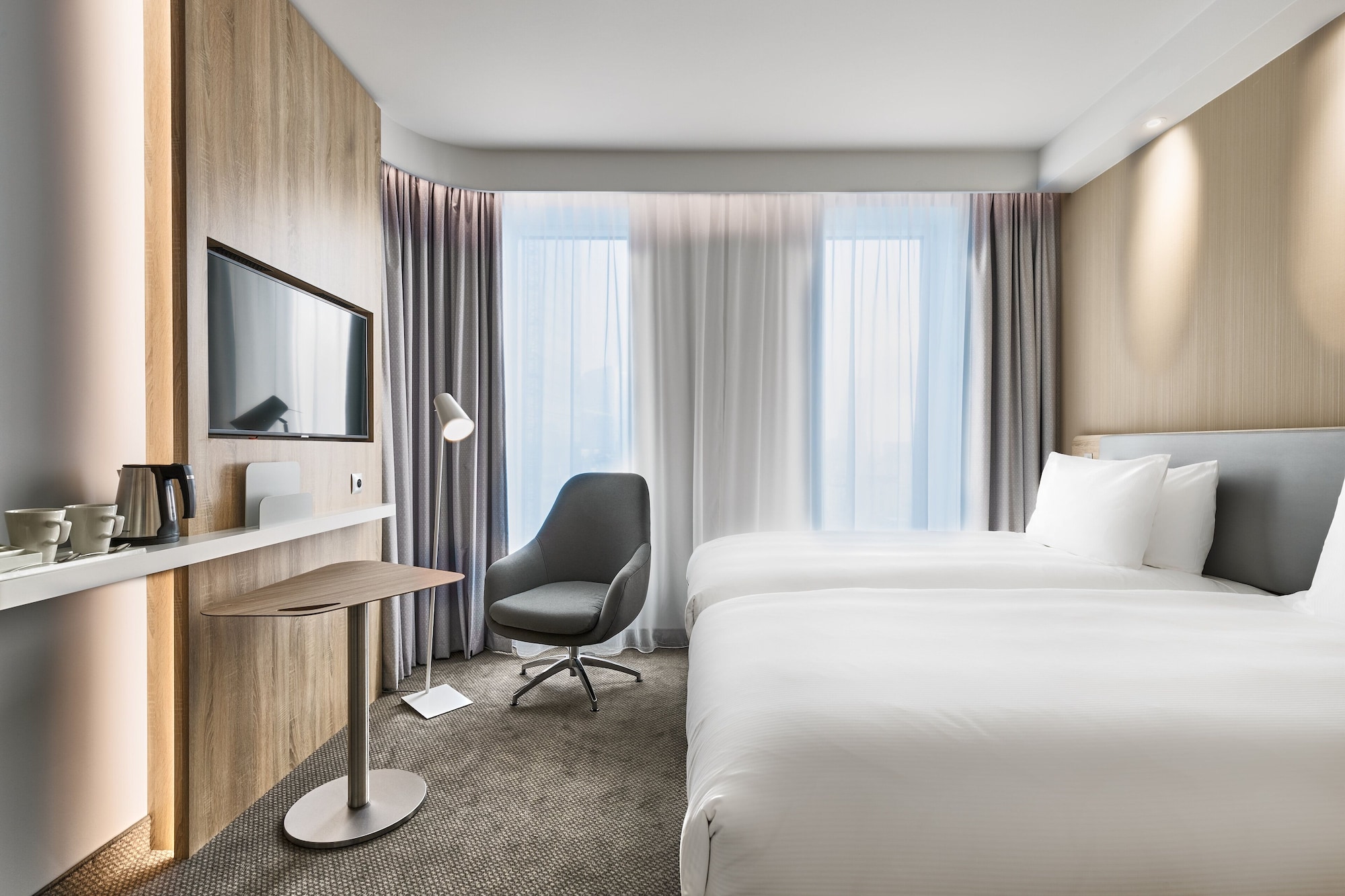 holiday inn express warsaw the hub an ihg hotel