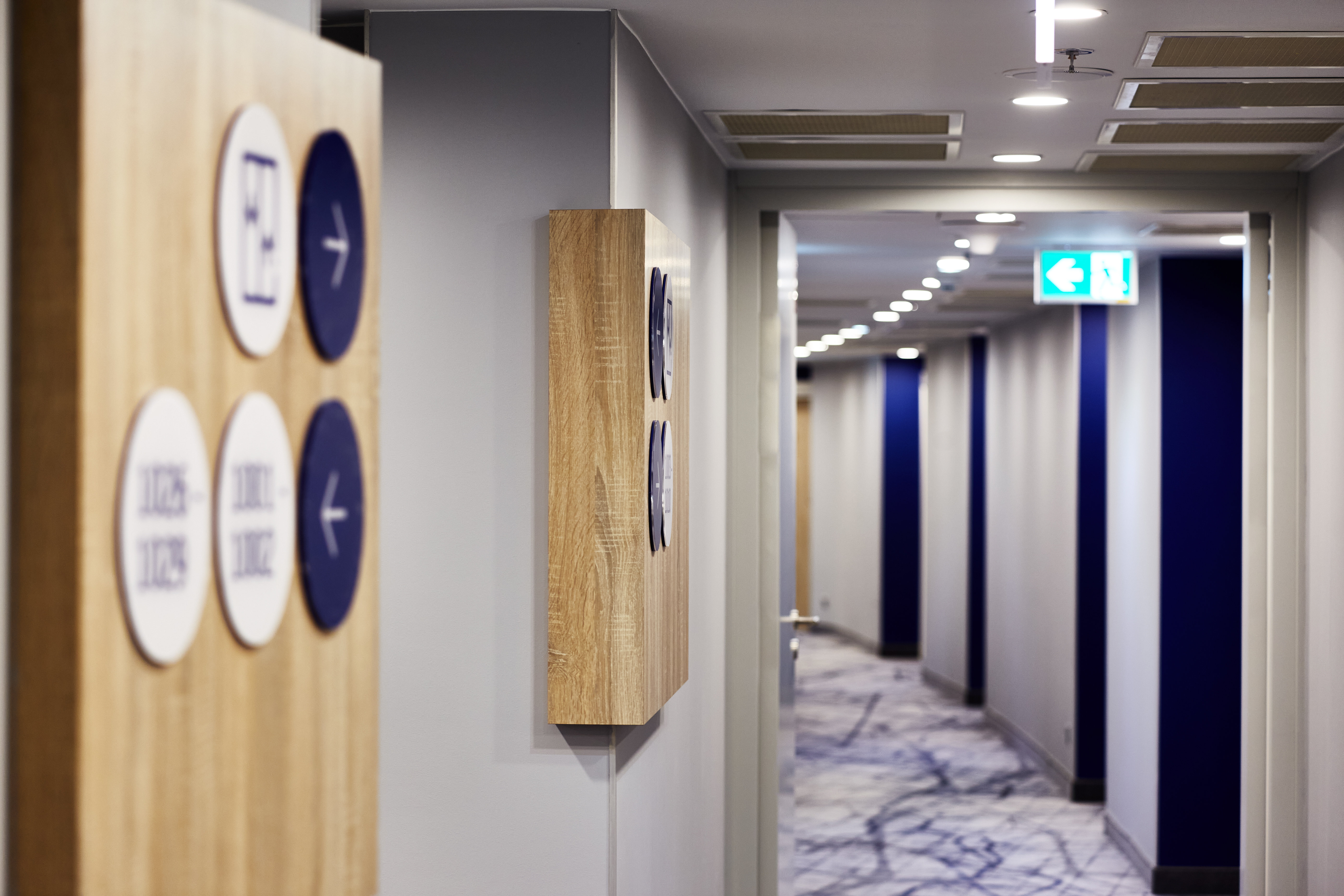 holiday inn express warsaw the hub an ihg hotel