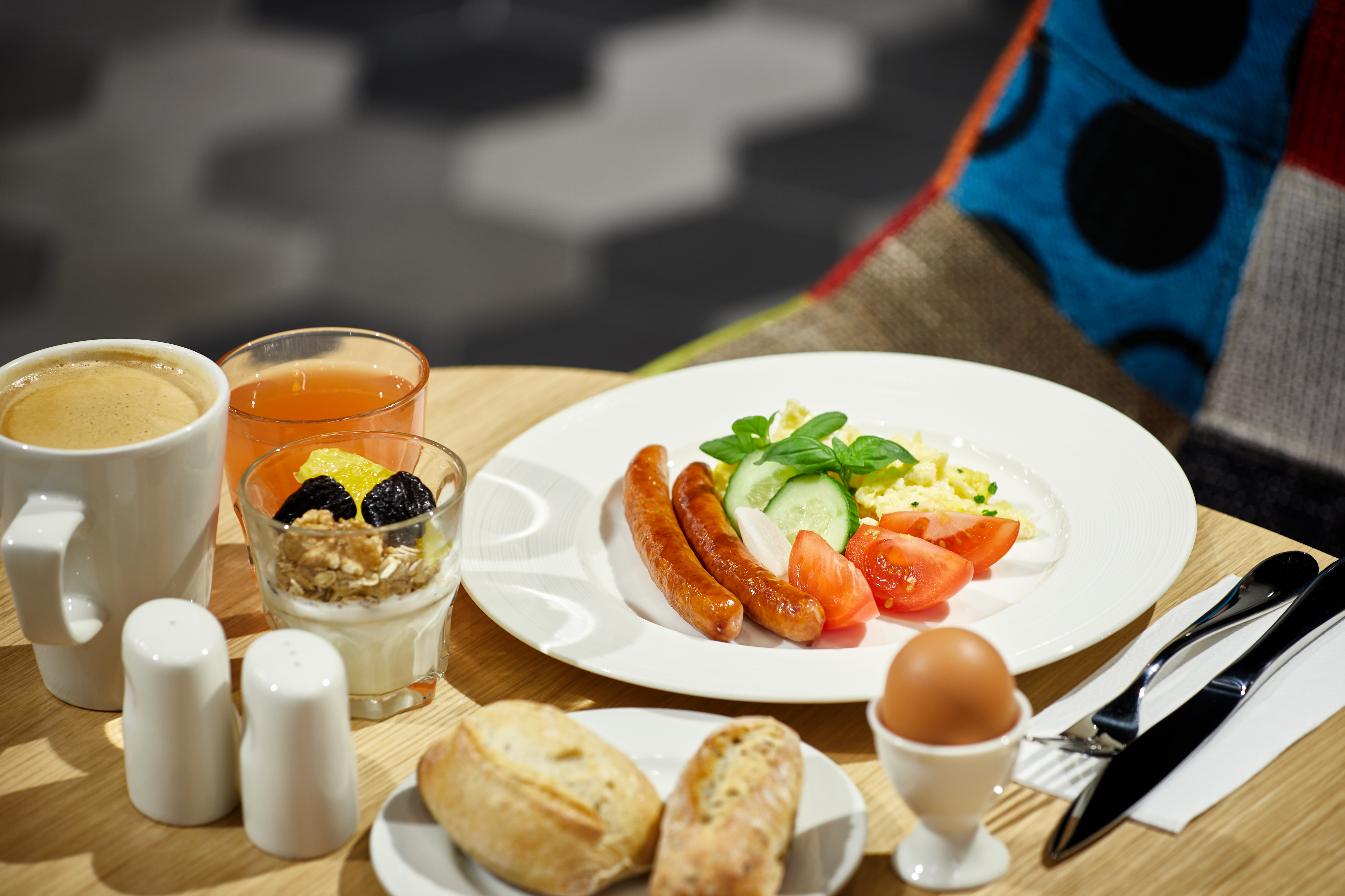 holiday inn express warsaw the hub an ihg hotel