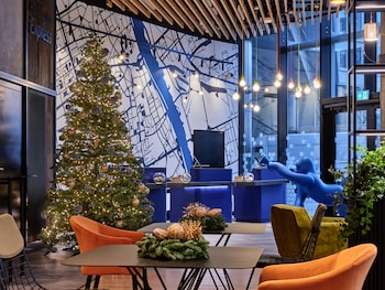 Holiday Inn Express Warsaw - The Hub, An Ihg Hotel,Wola>>Warsaw,3 star
