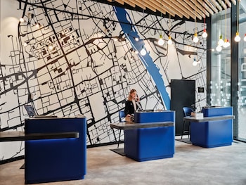 Holiday Inn Express Warsaw - The Hub, An Ihg Hotel,Wola>>Warsaw,3 star