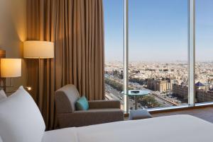hilton garden inn riyadh financial district