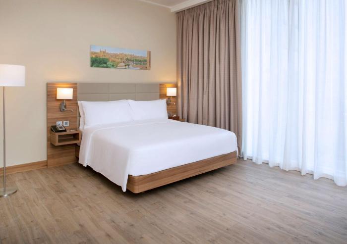 hilton garden inn riyadh financial district