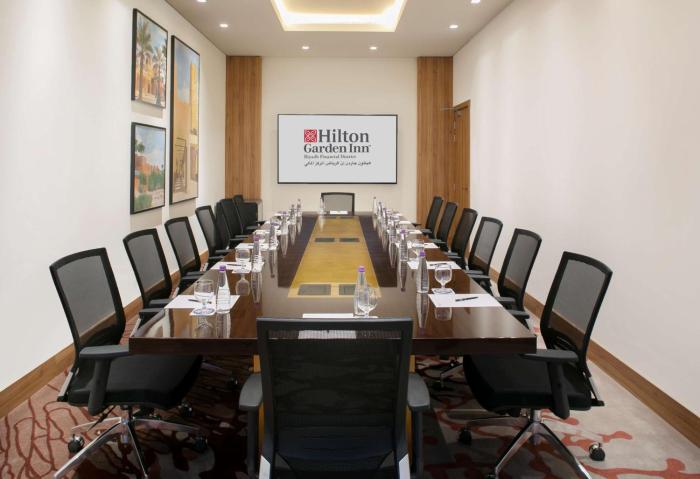 hilton garden inn riyadh financial district