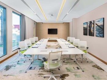 holiday inn and suites al jubail an ihg hotel