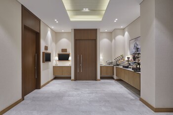 holiday inn and suites al jubail an ihg hotel