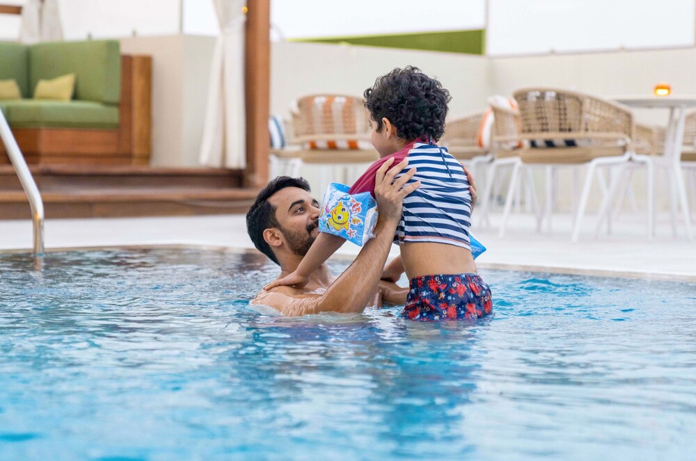 holiday inn and suites al jubail an ihg hotel