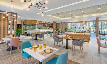 holiday inn and suites al jubail an ihg hotel