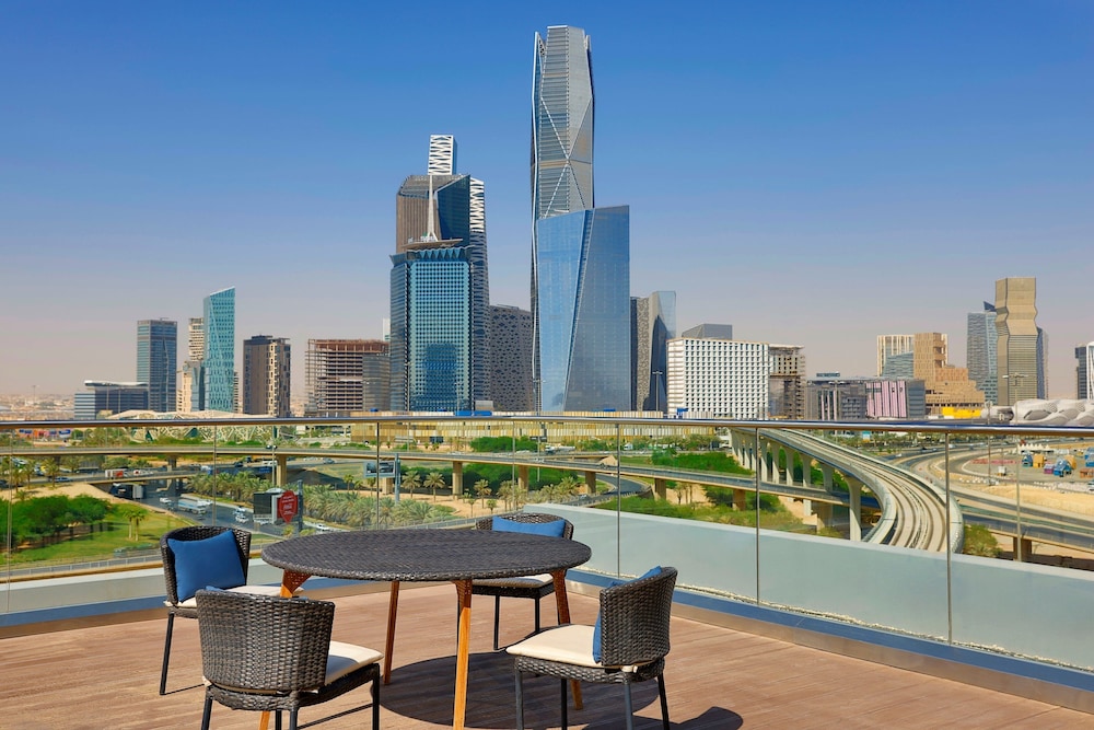 courtyard by marriott riyadh northern ring road