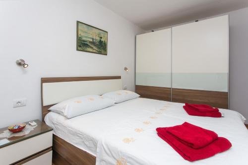 rooms edna