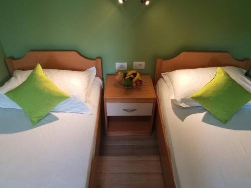 rooms edna