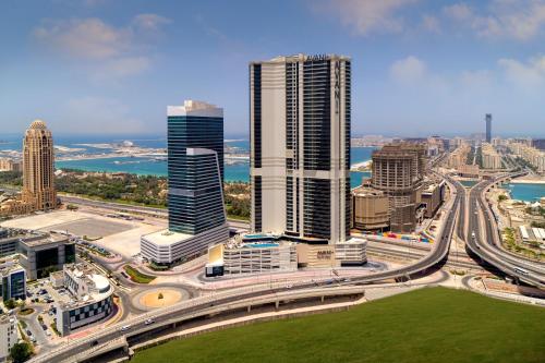 avani palm view dubai hotel and suites