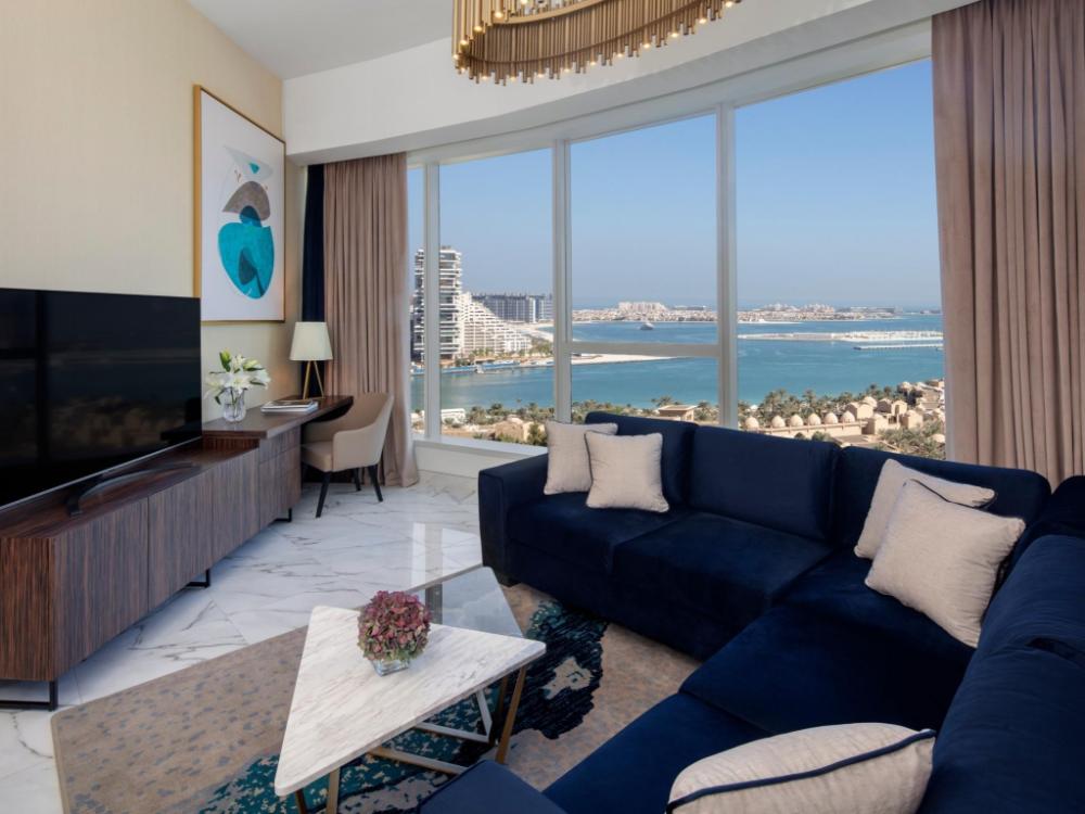 avani palm view dubai hotel and suites
