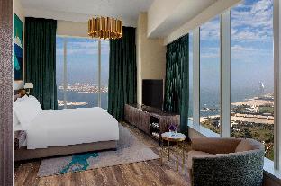 avani palm view dubai hotel and suites