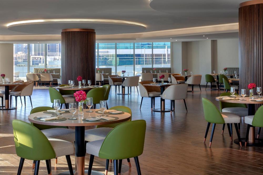 avani palm view dubai hotel and suites