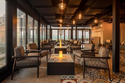 avani palm view dubai hotel and suites