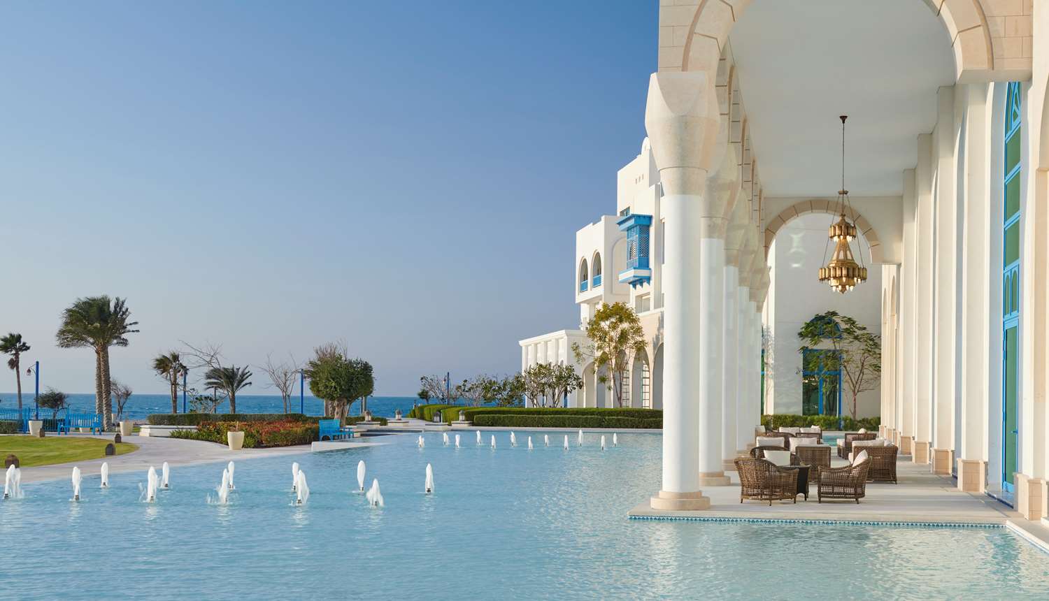 hilton salwa beach resort and villas
