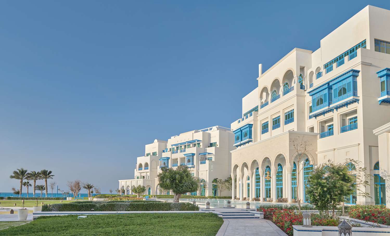 hilton salwa beach resort and villas