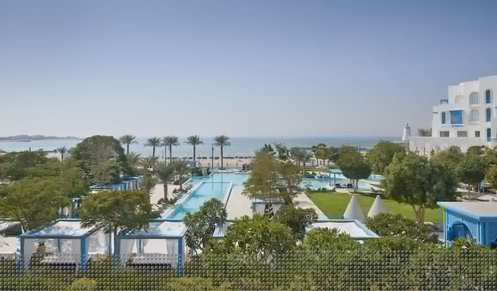 hilton salwa beach resort and villas