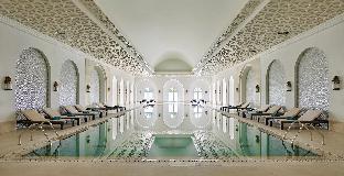 hilton salwa beach resort and villas