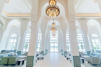 hilton salwa beach resort and villas