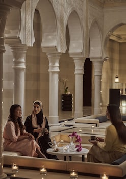 hilton salwa beach resort and villas