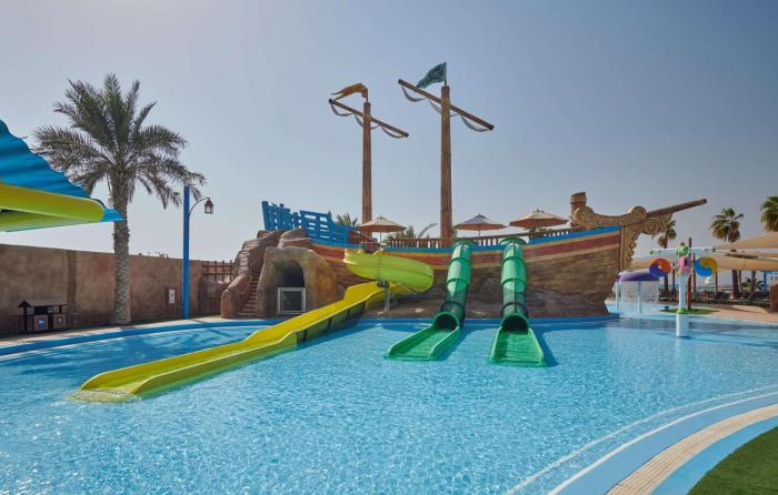 hilton salwa beach resort and villas