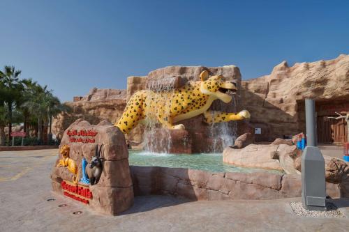 hilton salwa beach resort and villas