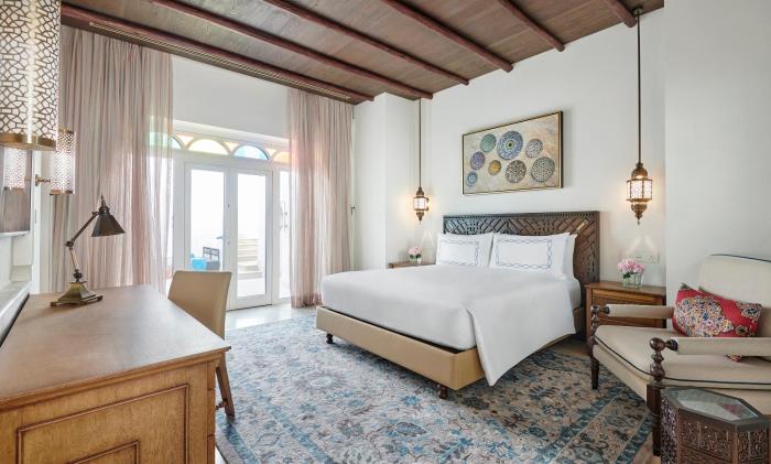 hilton salwa beach resort and villas