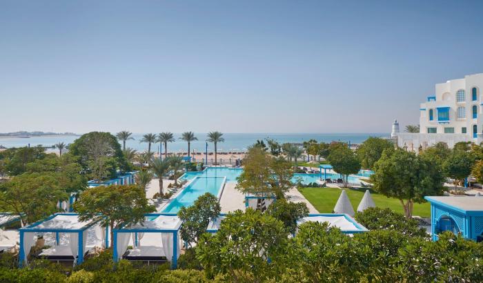 hilton salwa beach resort and villas