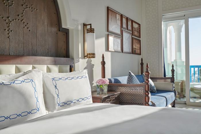 hilton salwa beach resort and villas