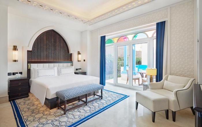 hilton salwa beach resort and villas