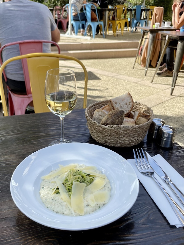 hotel abelha le france