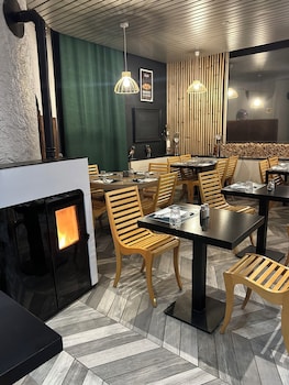 hotel les gravades