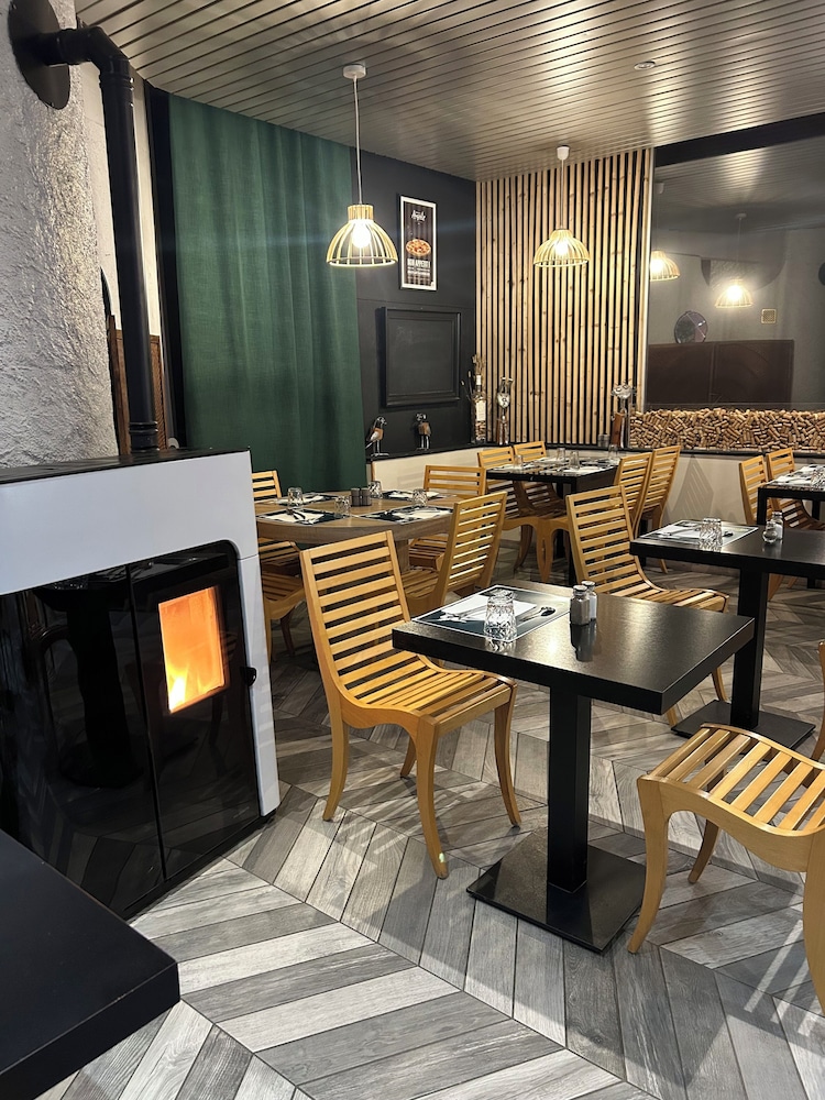 hotel les gravades