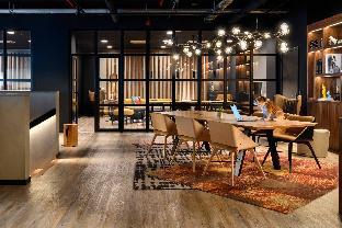 moxy lisboa oriente