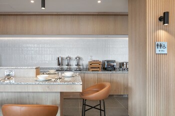 courtyard by marriott keele staffordshire