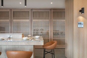 courtyard by marriott keele staffordshire