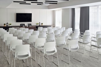 courtyard by marriott world trade centre dubai