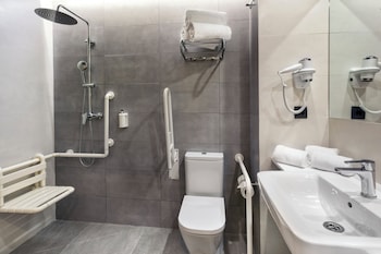 b and b hotel madrid alcorcon