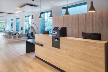 b and b hotel madrid alcorcon