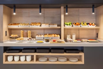 b and b hotel madrid alcorcon