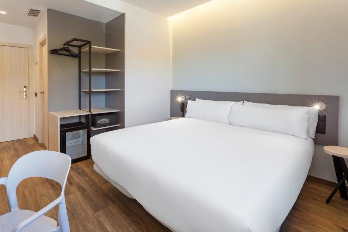 b and b hotel madrid alcorcon