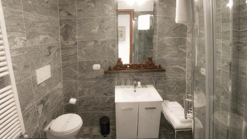 aiello suites executive